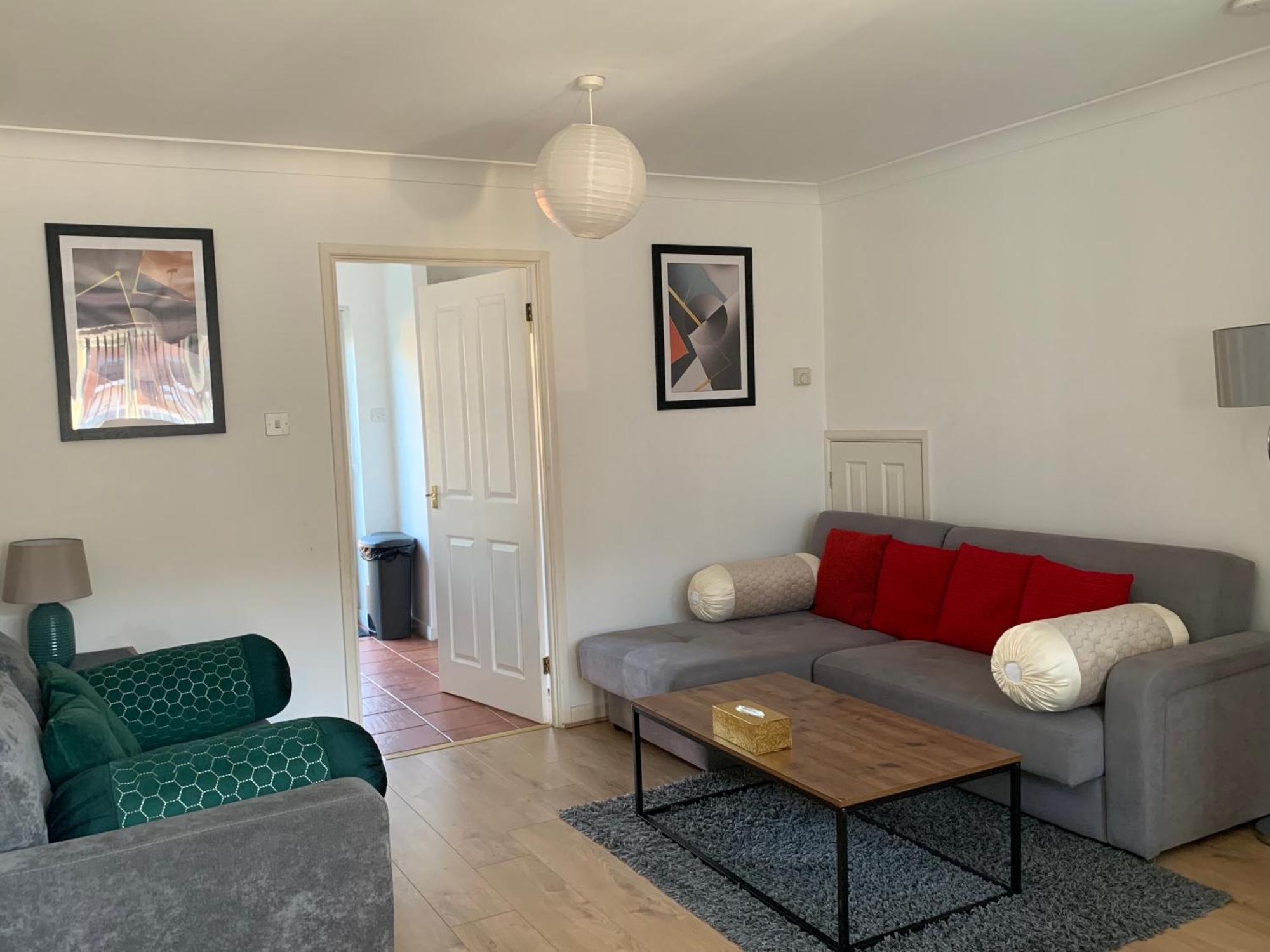 Вилла Montrose House Суиндон Экстерьер фото